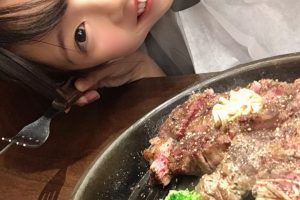 【モーニング娘。'19】岡村ほまれ「ステーキ４５０ｇ余裕でした」